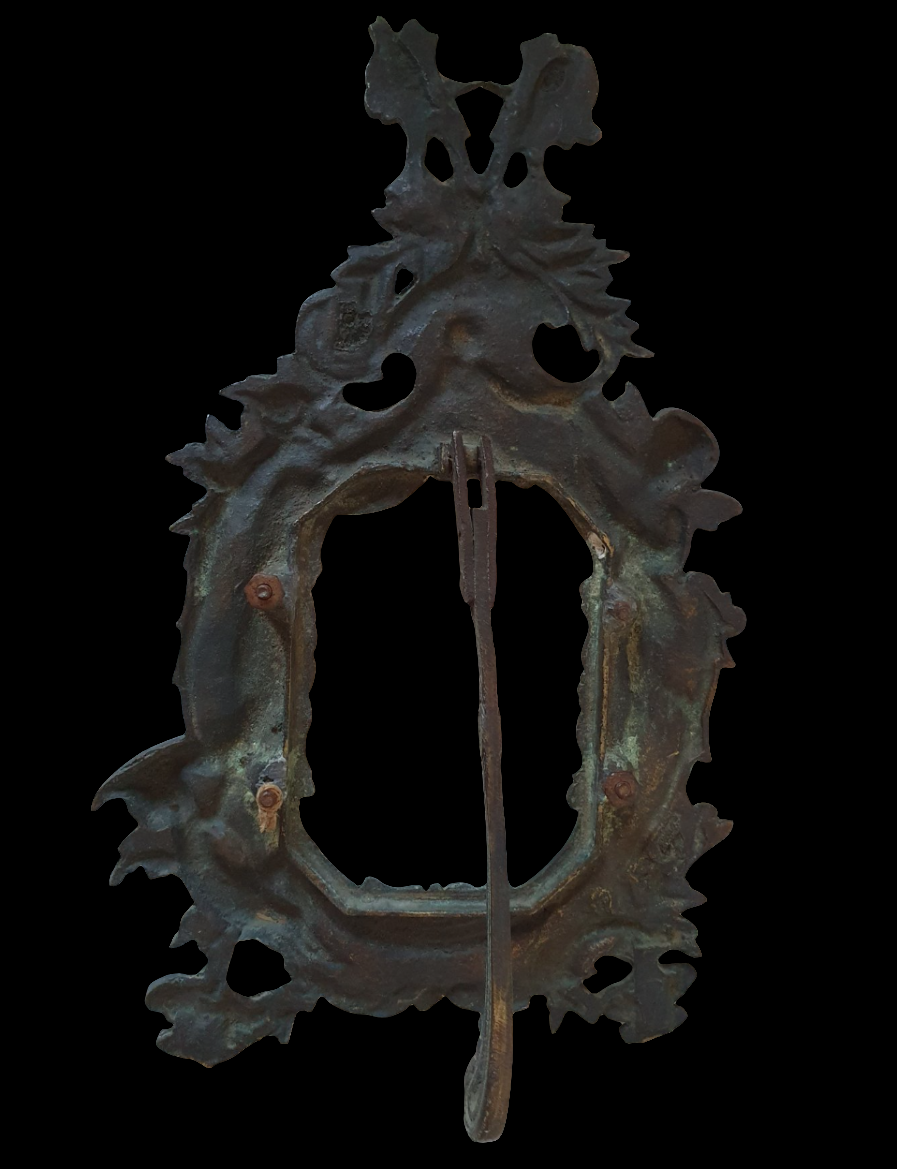 Victorian embossed frame - Patinated bronze - Mid 19th century